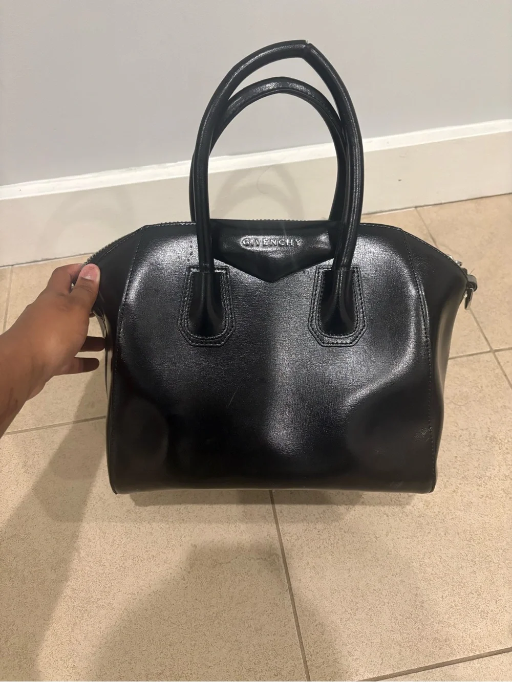 Givenchy Black Leather Antigona Medium Satchel